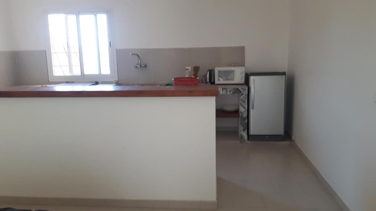 Appartement Familial Spacieux Avec Climatisation Ziguinchor Eksteriør billede