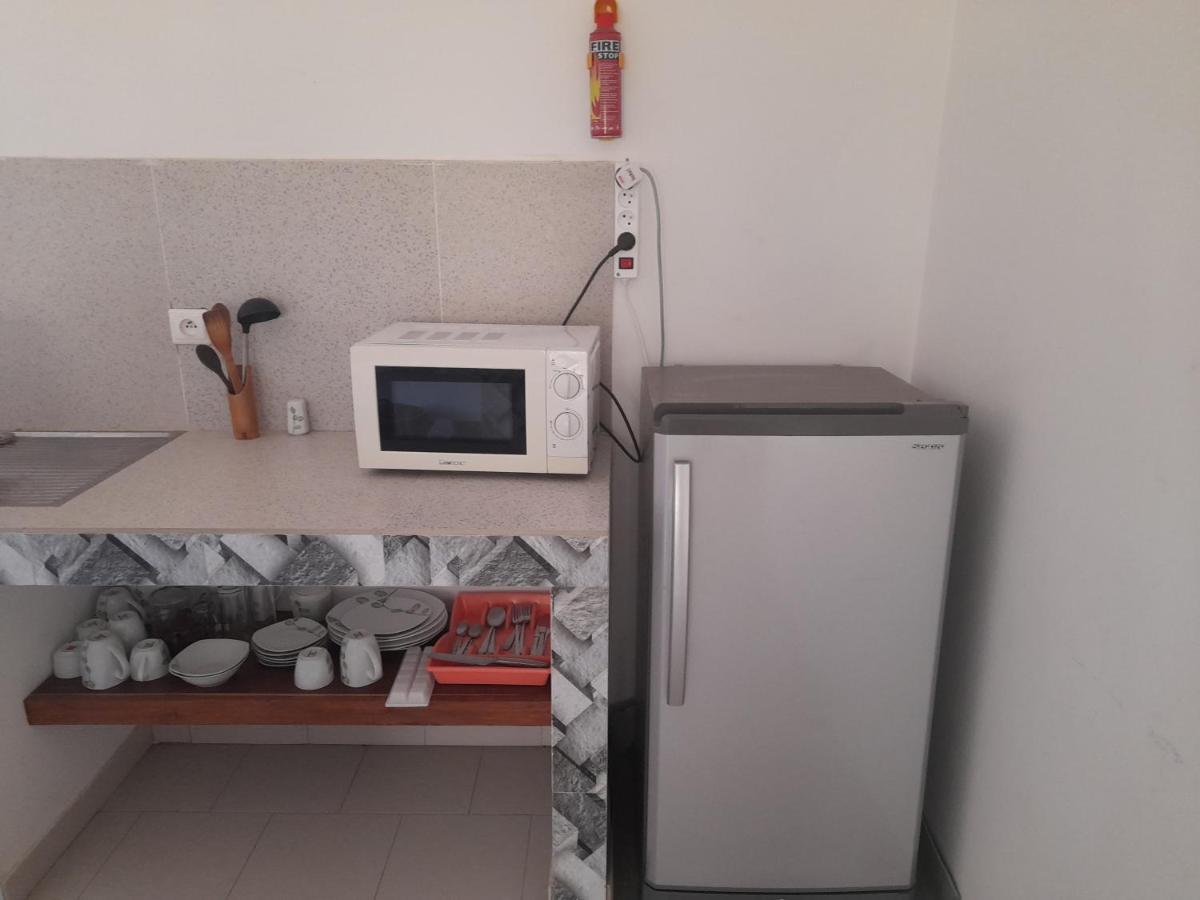 Appartement Familial Spacieux Avec Climatisation Ziguinchor Eksteriør billede