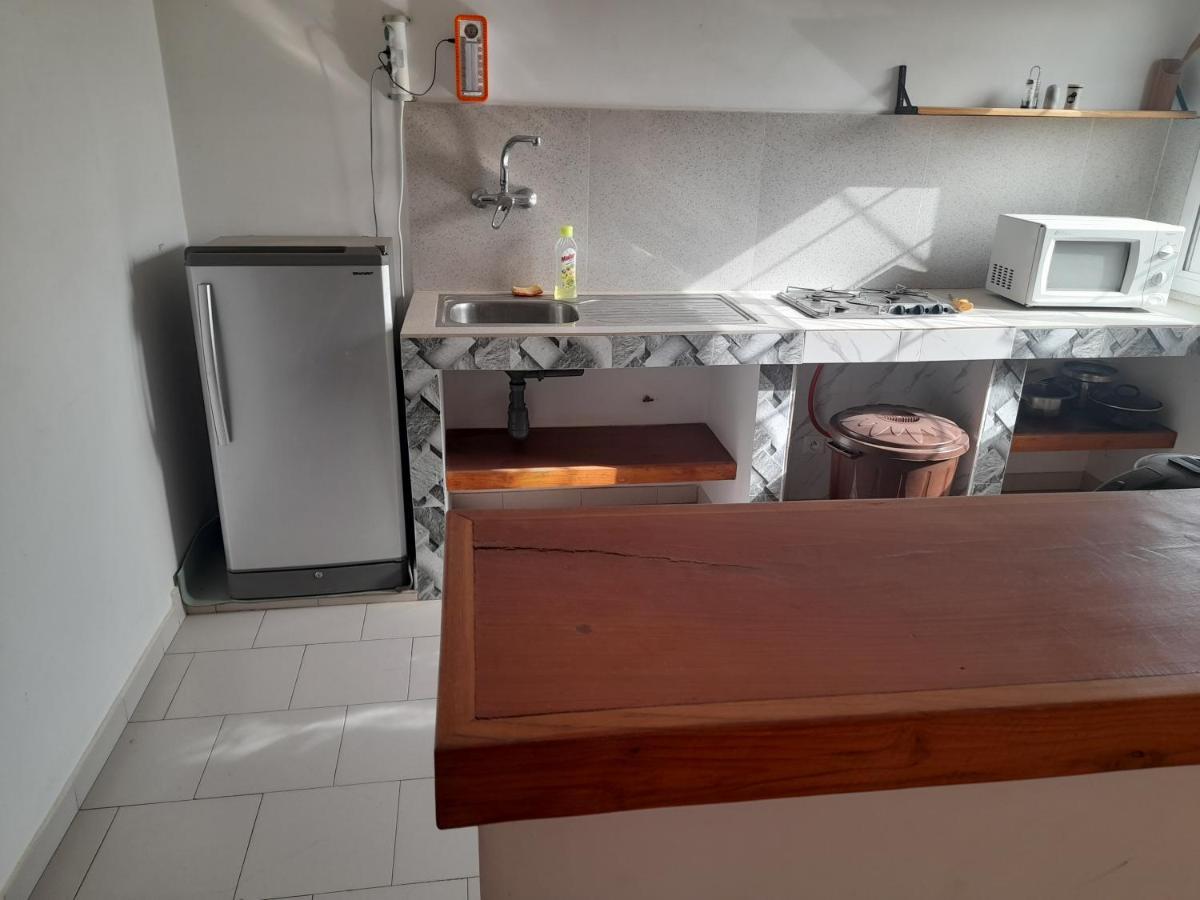 Appartement Familial Spacieux Avec Climatisation Ziguinchor Eksteriør billede