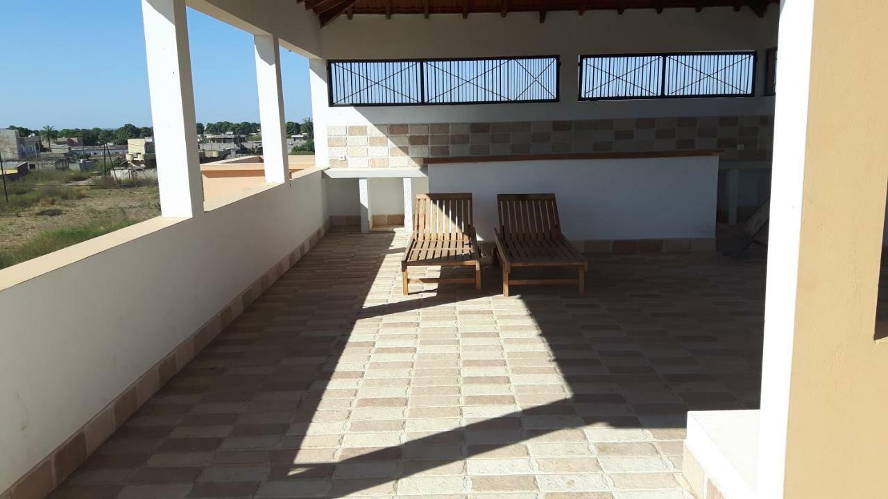 Appartement Familial Spacieux Avec Climatisation Ziguinchor Eksteriør billede